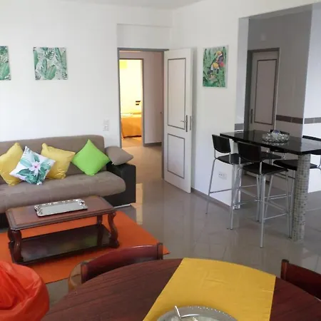 Emilio's Just For Apartamento *